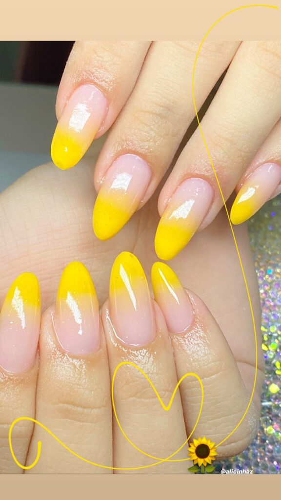 Alongamento de unhas no formato Almond amendoado