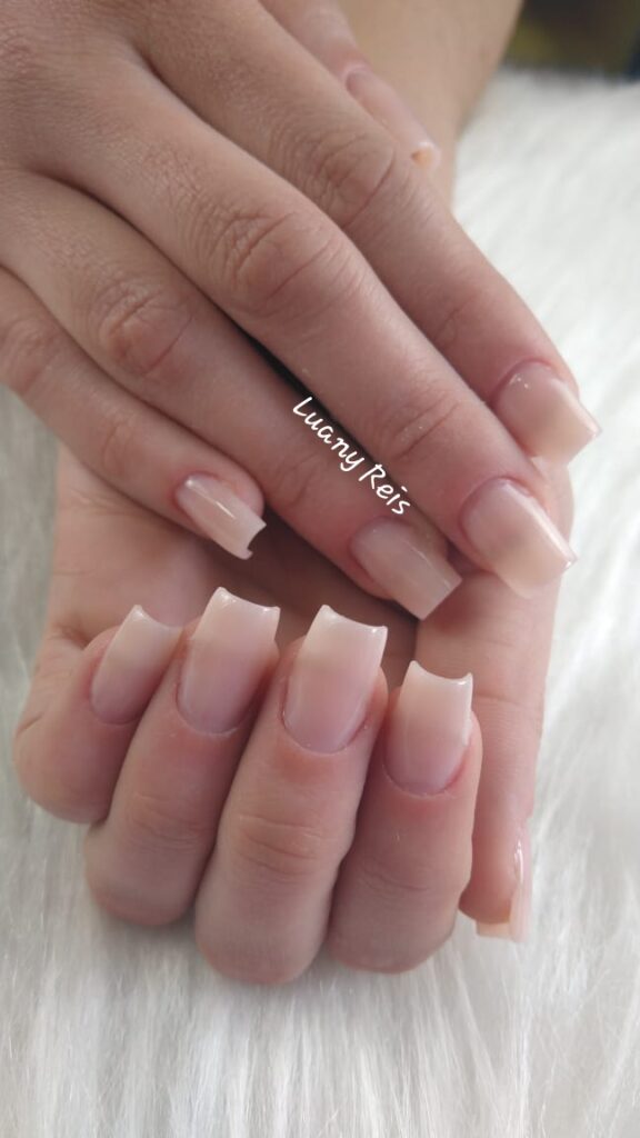 Imagem da galeria do Curso Alongamentos de Unhas — exemplo 19
